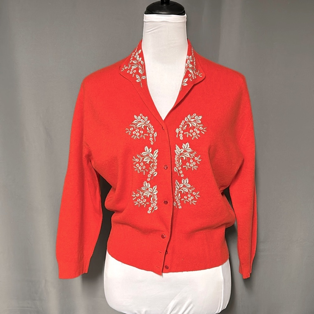 Embroidered Italian designer cardigan size M. Coral